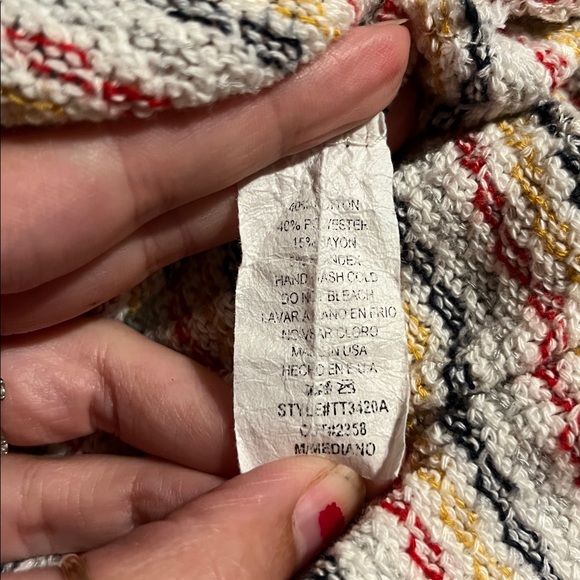 Elle Rae Oversized Knit Top - Size M - Picture 7 of 7